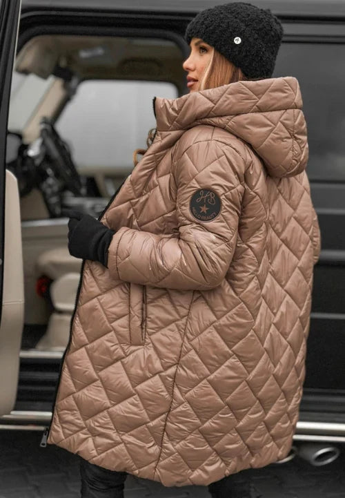 Linda | Elegant Quilted Down Jacket with Hood