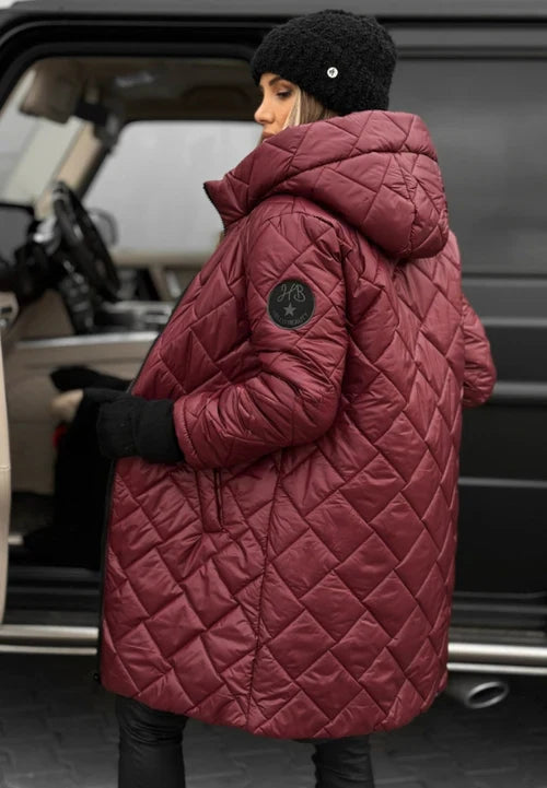 Linda | Elegant Quilted Down Jacket with Hood